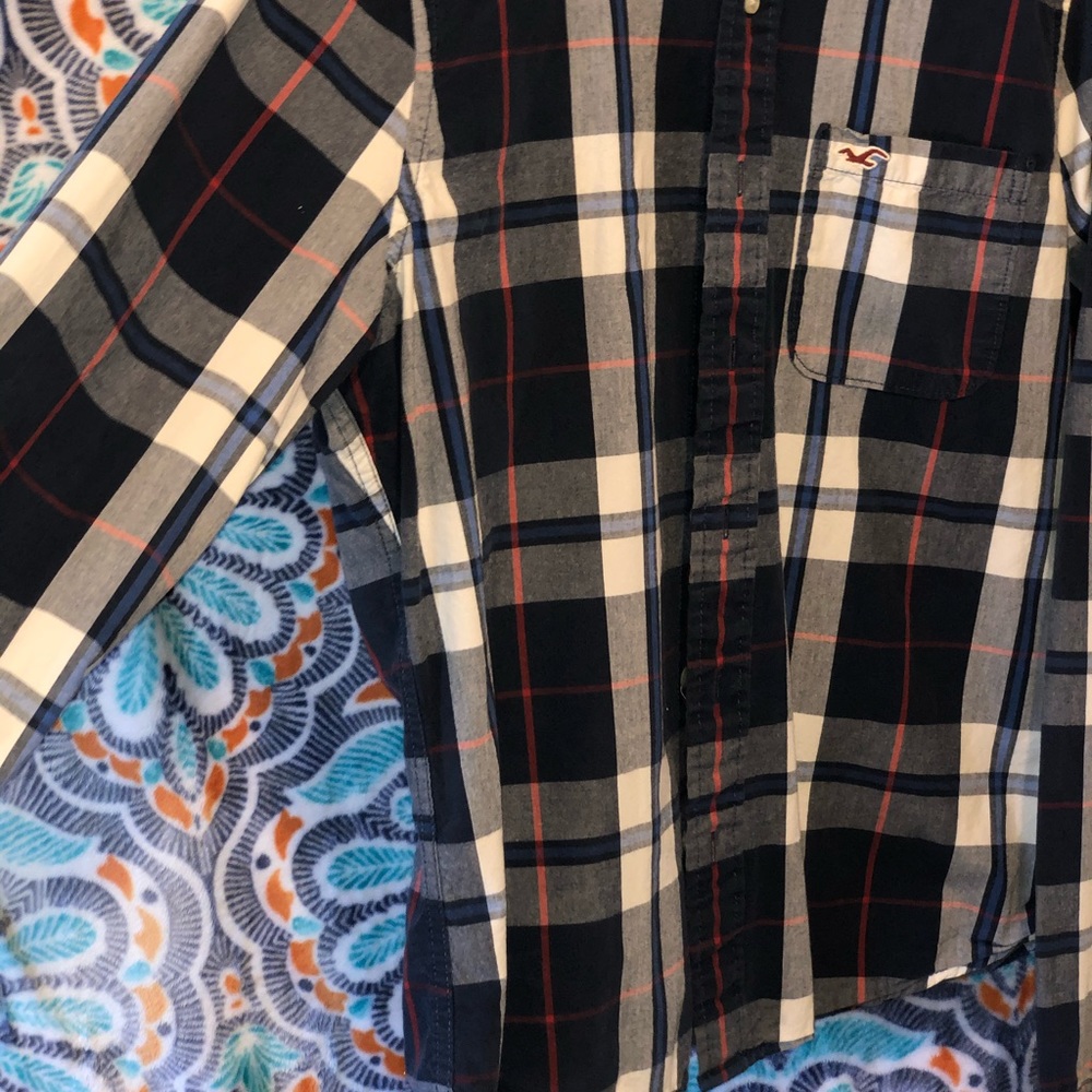 Hollister Button Up - Picture 3 of 3
